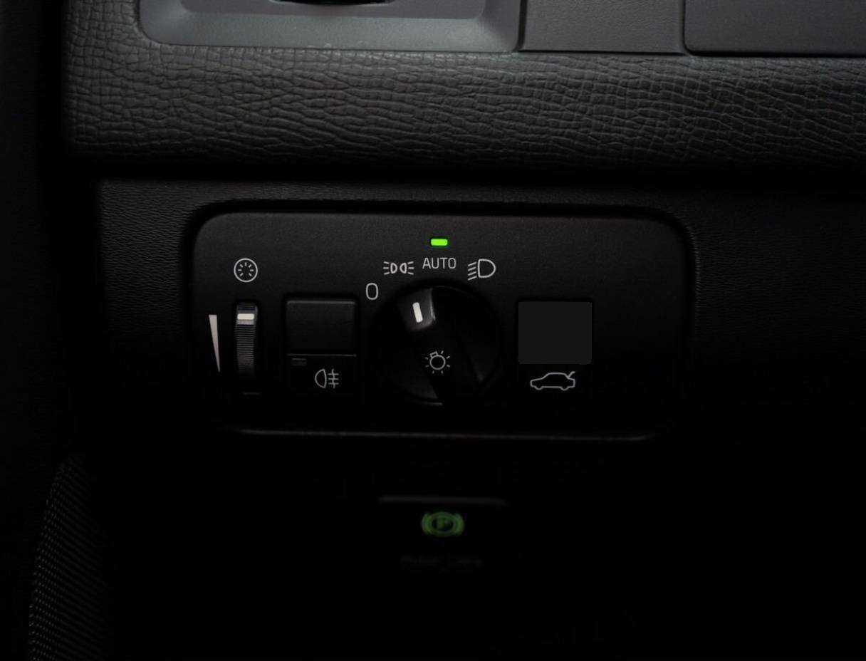 Вольво ИксЦ60 б/у, 2012, Автоматическая. Фото: #15