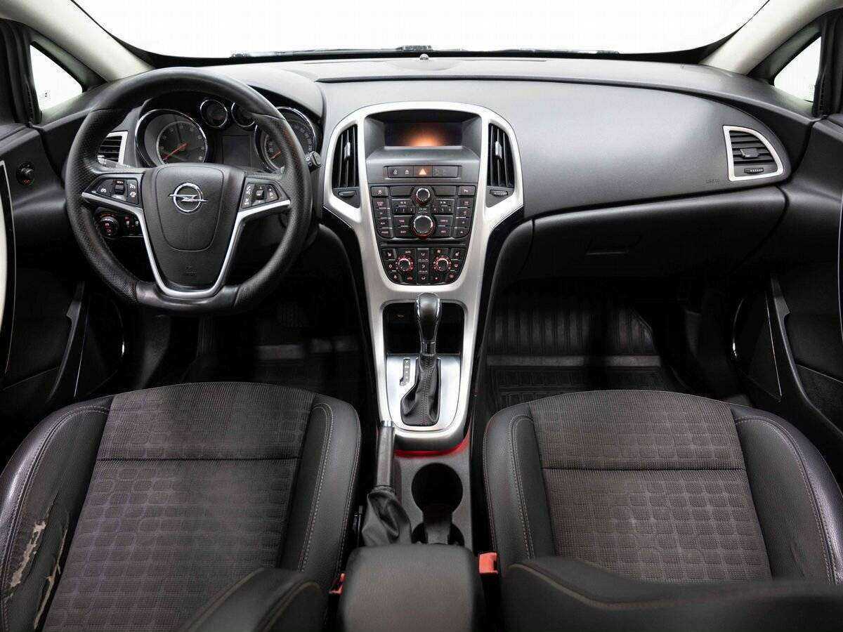 Опель Астра б/у, 2012, Автоматическая. Фото: #11