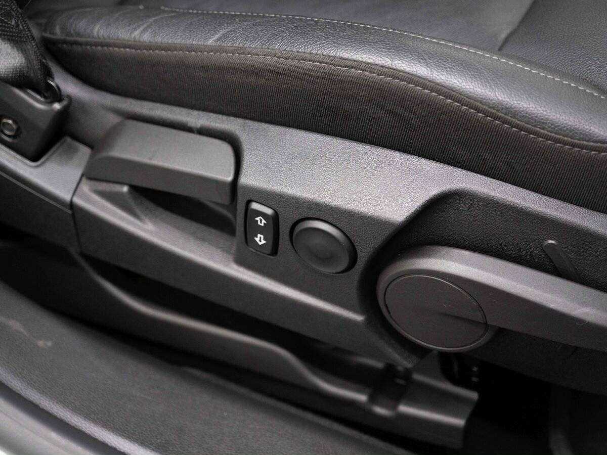 Опель Инсигния б/у, 2013, Механическая. Фото: #15