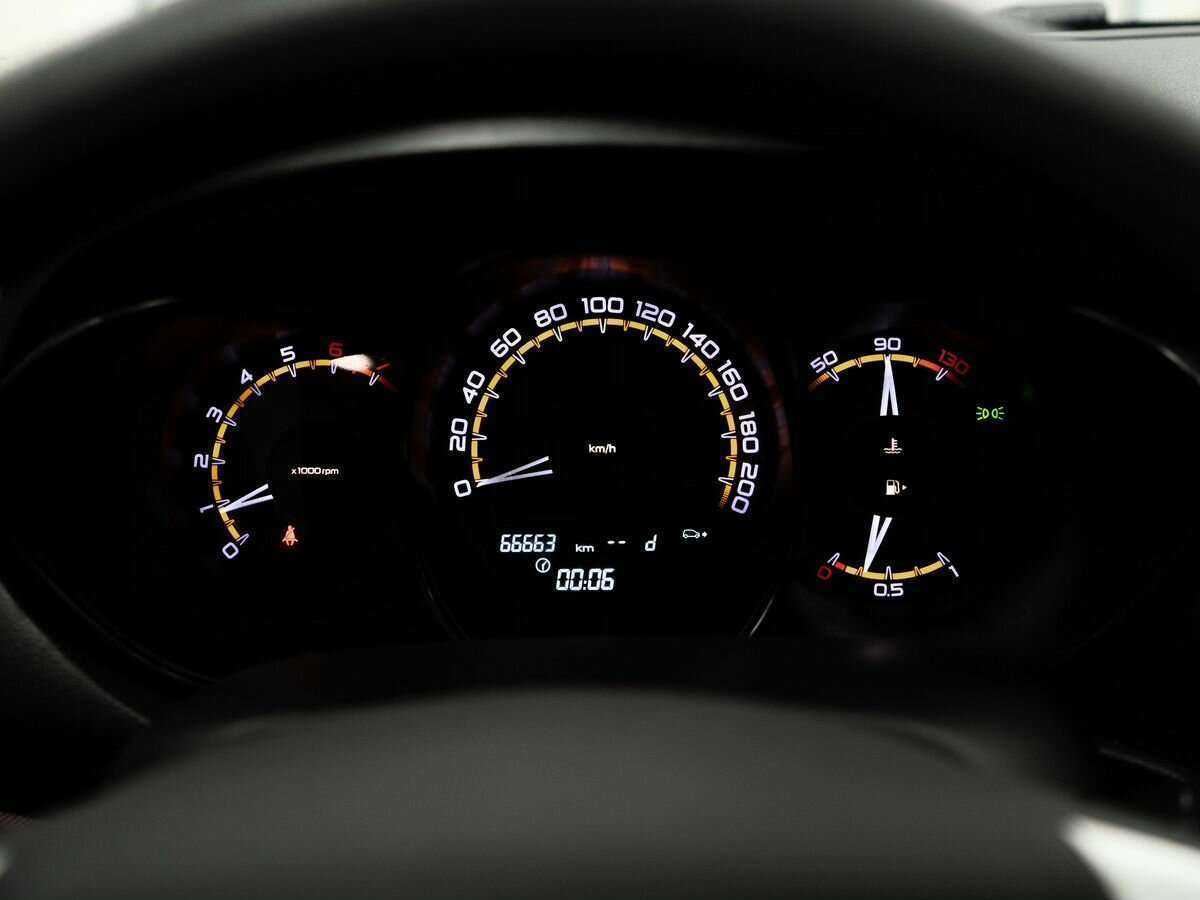 Лада (ВАЗ) Веста б/у, 2021, Механическая. Фото: #10