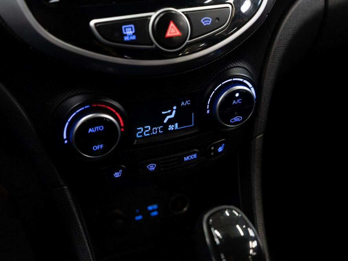 Хендай Солярис б/у, 2015, Автоматическая. Фото: #10