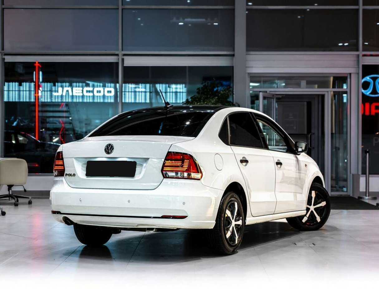 Фольксваген Поло б/у, 2017, Автоматическая. Фото: #2
