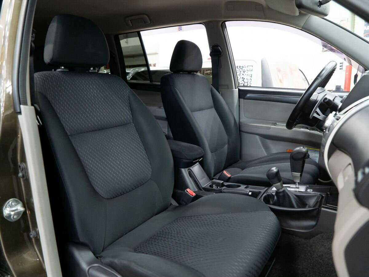 Митсубиши Паджеро Спорт б/у, 2014, Автоматическая. Фото: #9