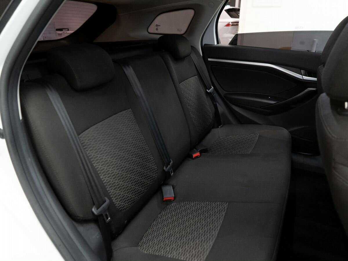 Лада (ВАЗ) Веста б/у, 2019, Механическая. Фото: #8