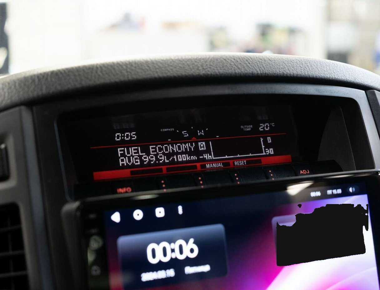 Митсубиши Паджеро б/у, 2012, Автоматическая. Фото: #12