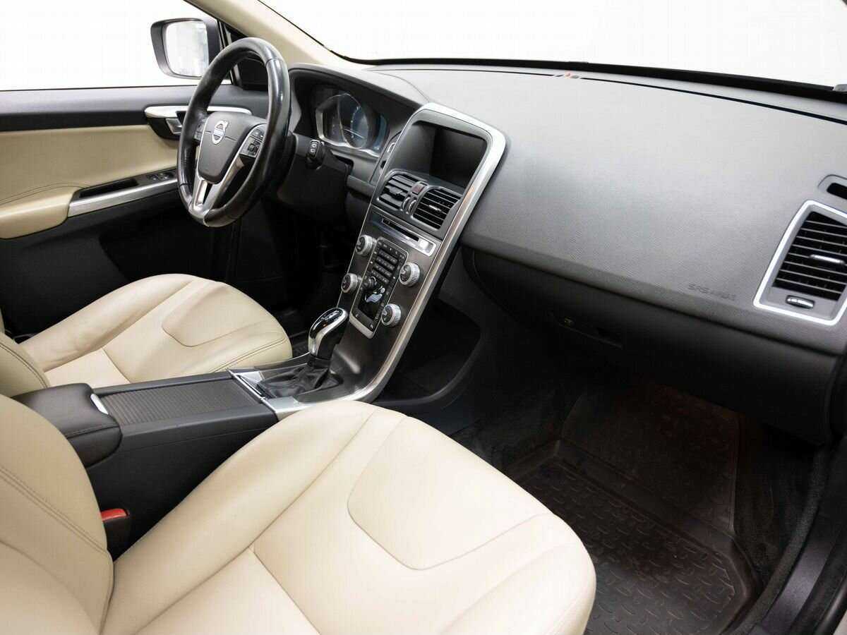 Вольво ИксЦ60 б/у, 2014, Автоматическая. Фото: #10