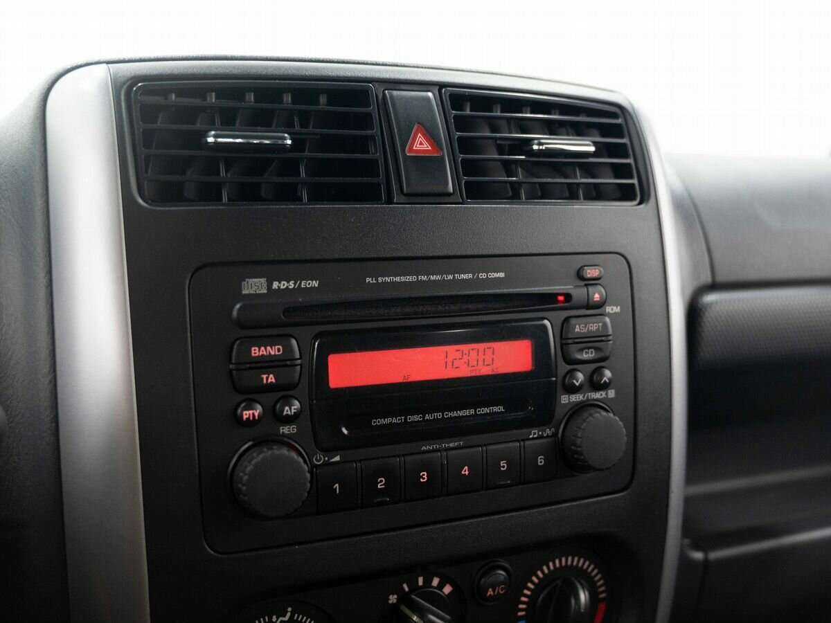 Сузуки Джимни б/у, 2012, Автоматическая. Фото: #15