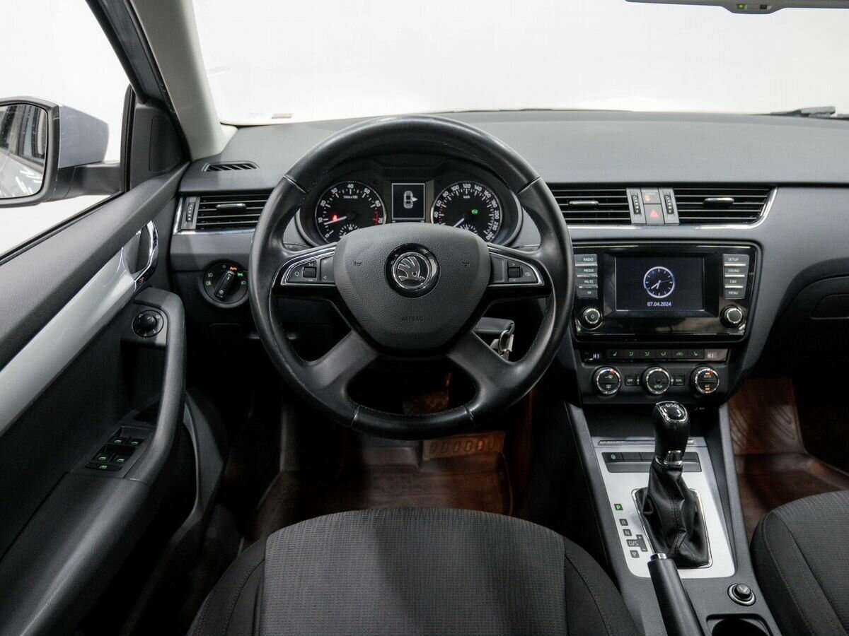 Шкода Октавия б/у, 2013, Роботизированная. Фото: #11