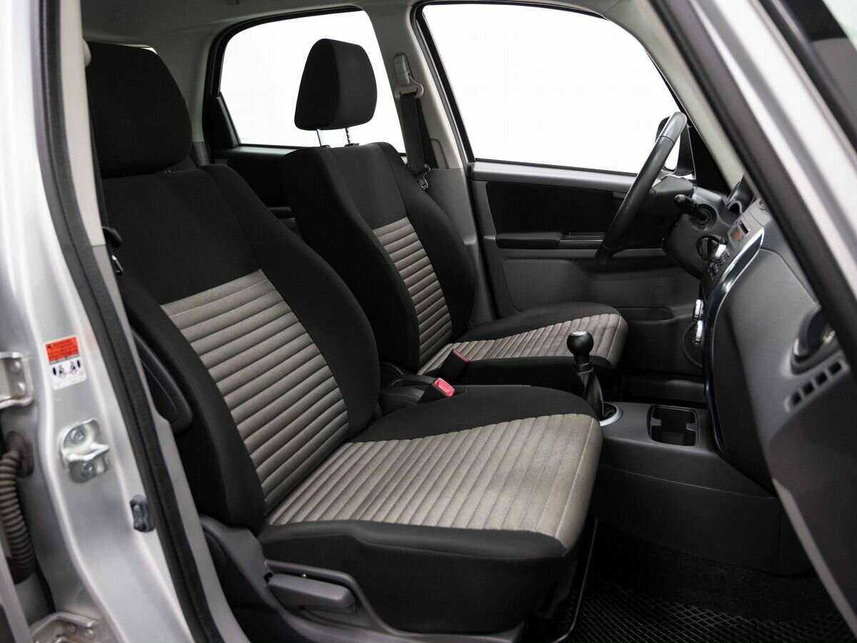 Сузуки С-Икс4 б/у, 2013, Механическая. Фото: #10