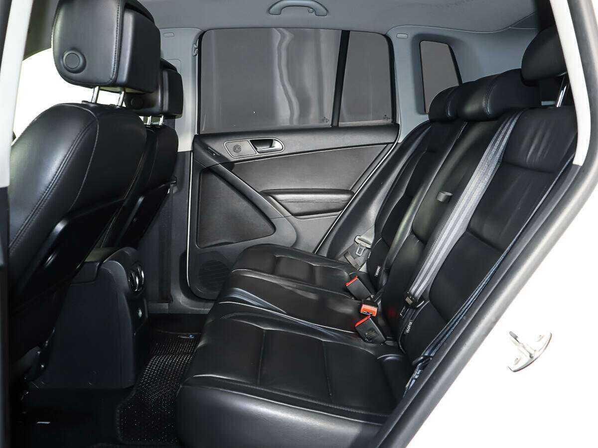 Фольксваген Тигуан б/у, 2013, Автоматическая. Фото: #9