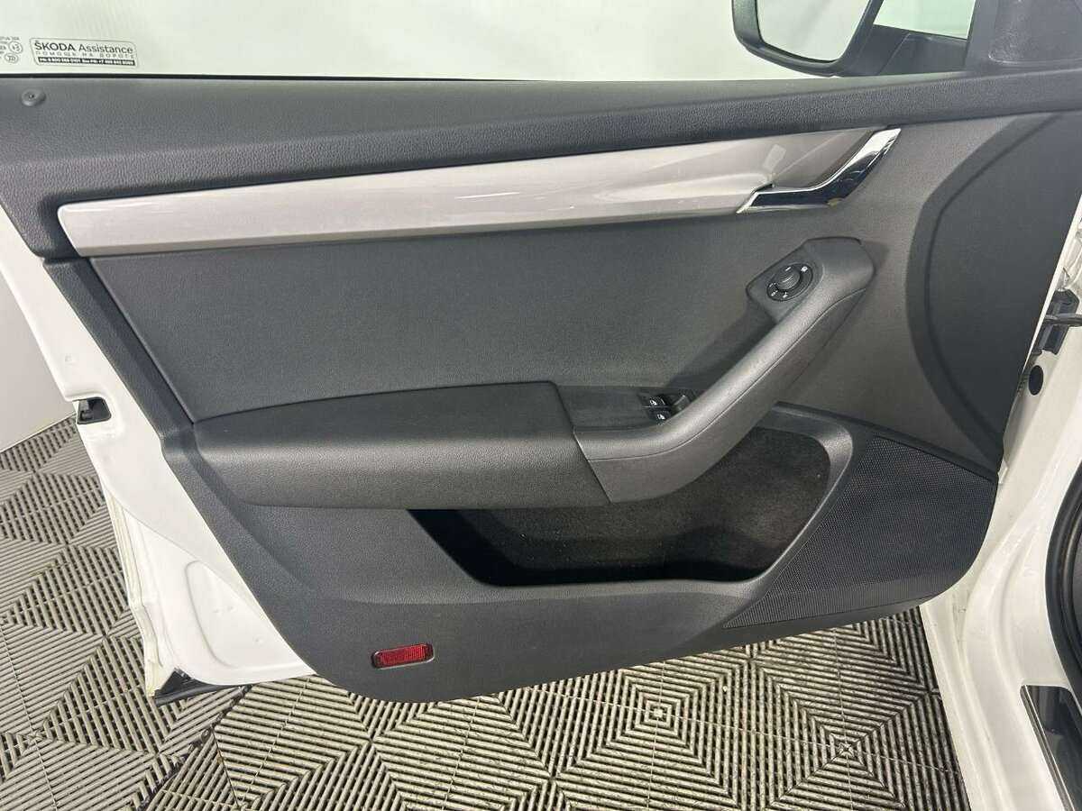 Шкода Октавия б/у, 2018, Механическая. Фото: #7