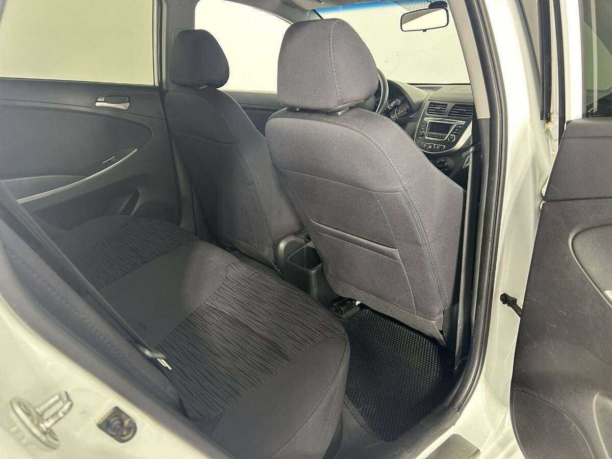 Хендай Солярис б/у, 2015, Автоматическая. Фото: #15