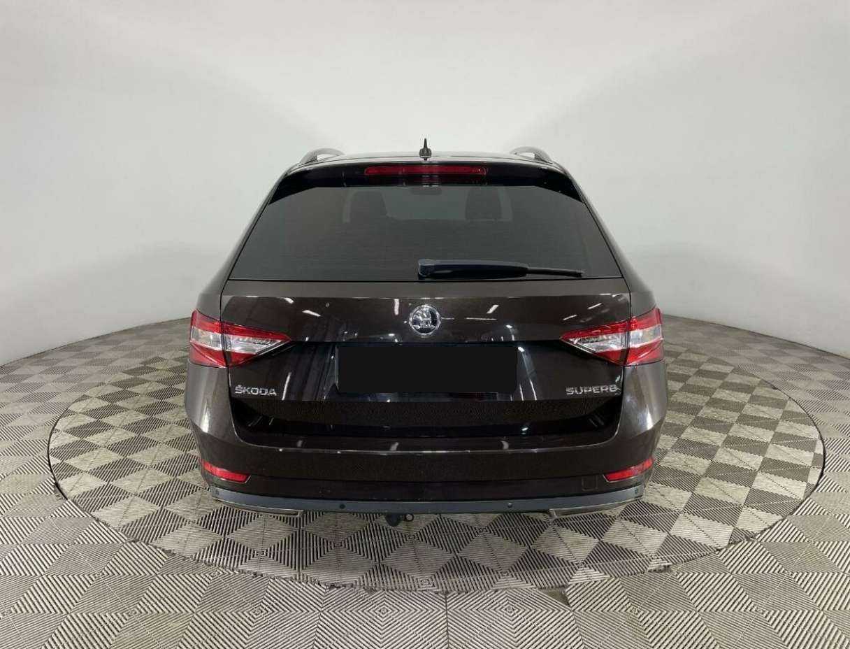 Шкода Суперб б/у, 2016, Механическая. Фото: #1
