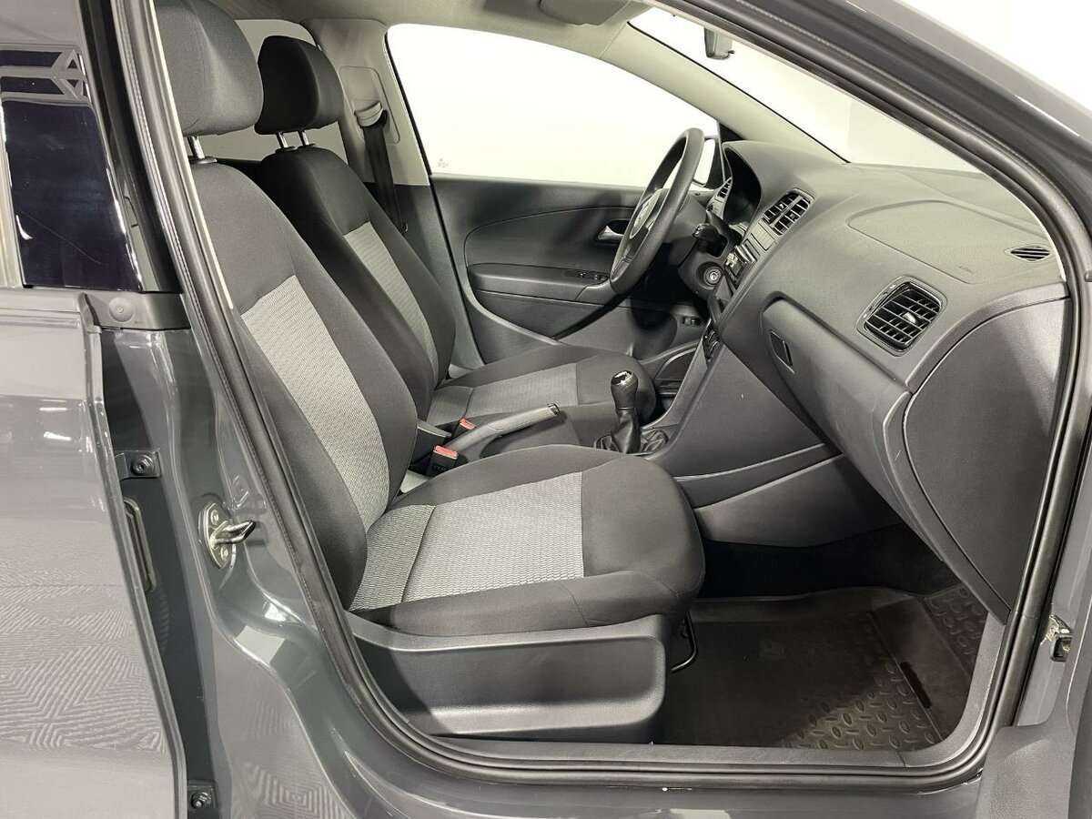 Фольксваген Поло б/у, 2013, Механическая. Фото: #13