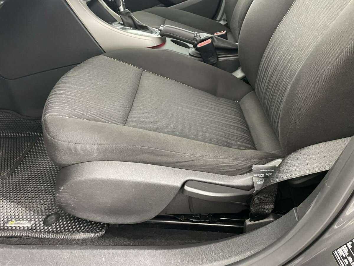 Опель Астра б/у, 2012, Автоматическая. Фото: #9