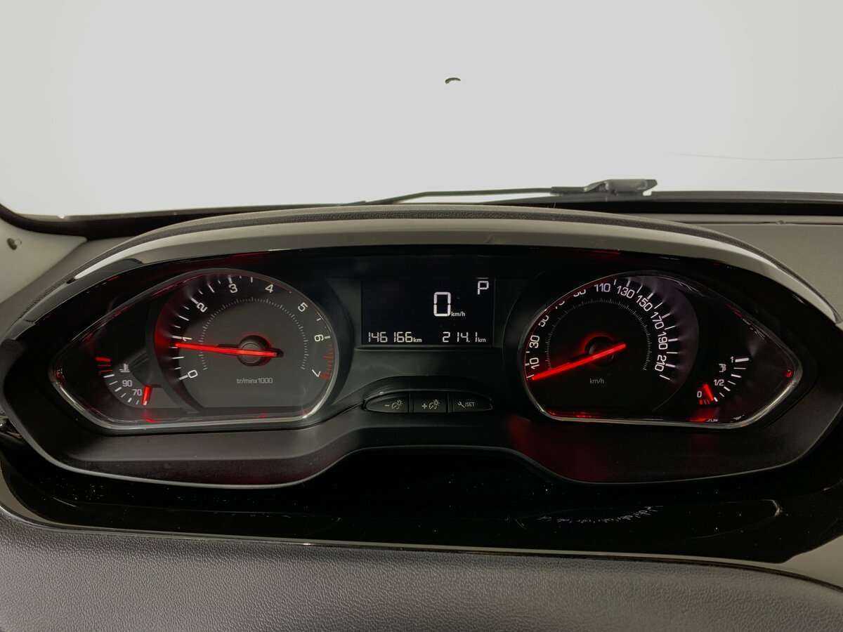 Пежо 208 б/у, 2013, Автоматическая. Фото: #11