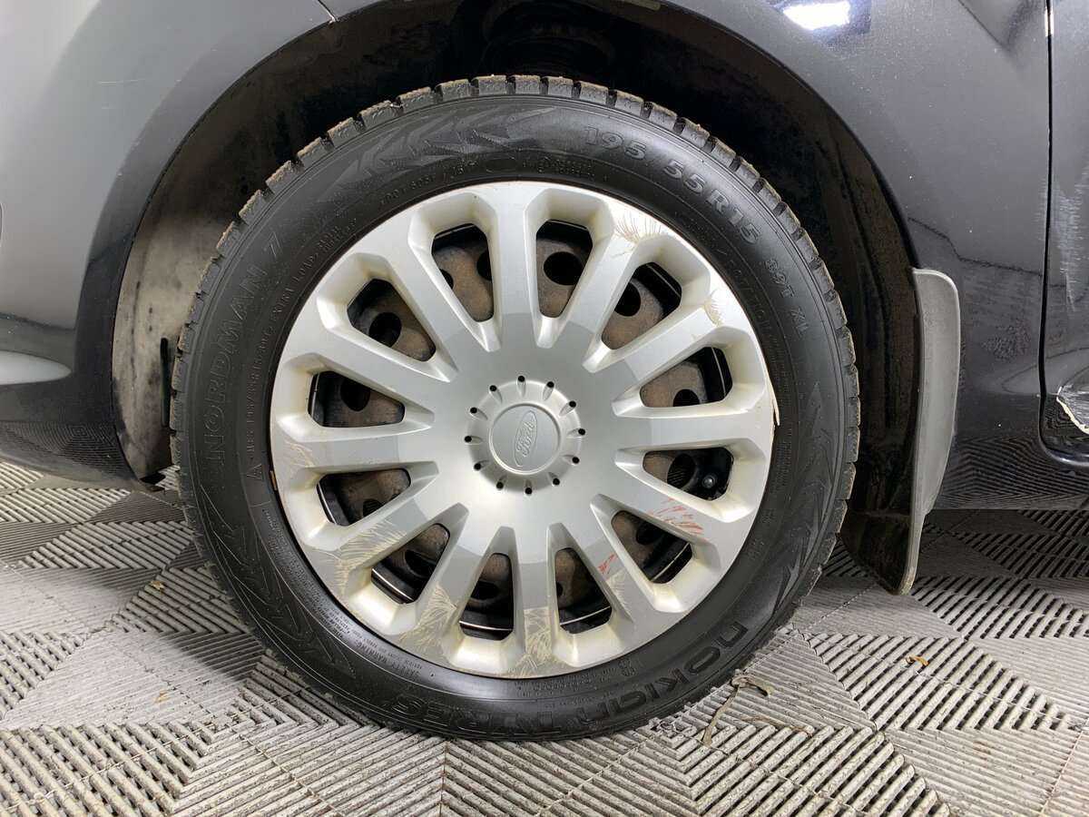 Форд Фиеста б/у, 2016, Роботизированная. Фото: #8