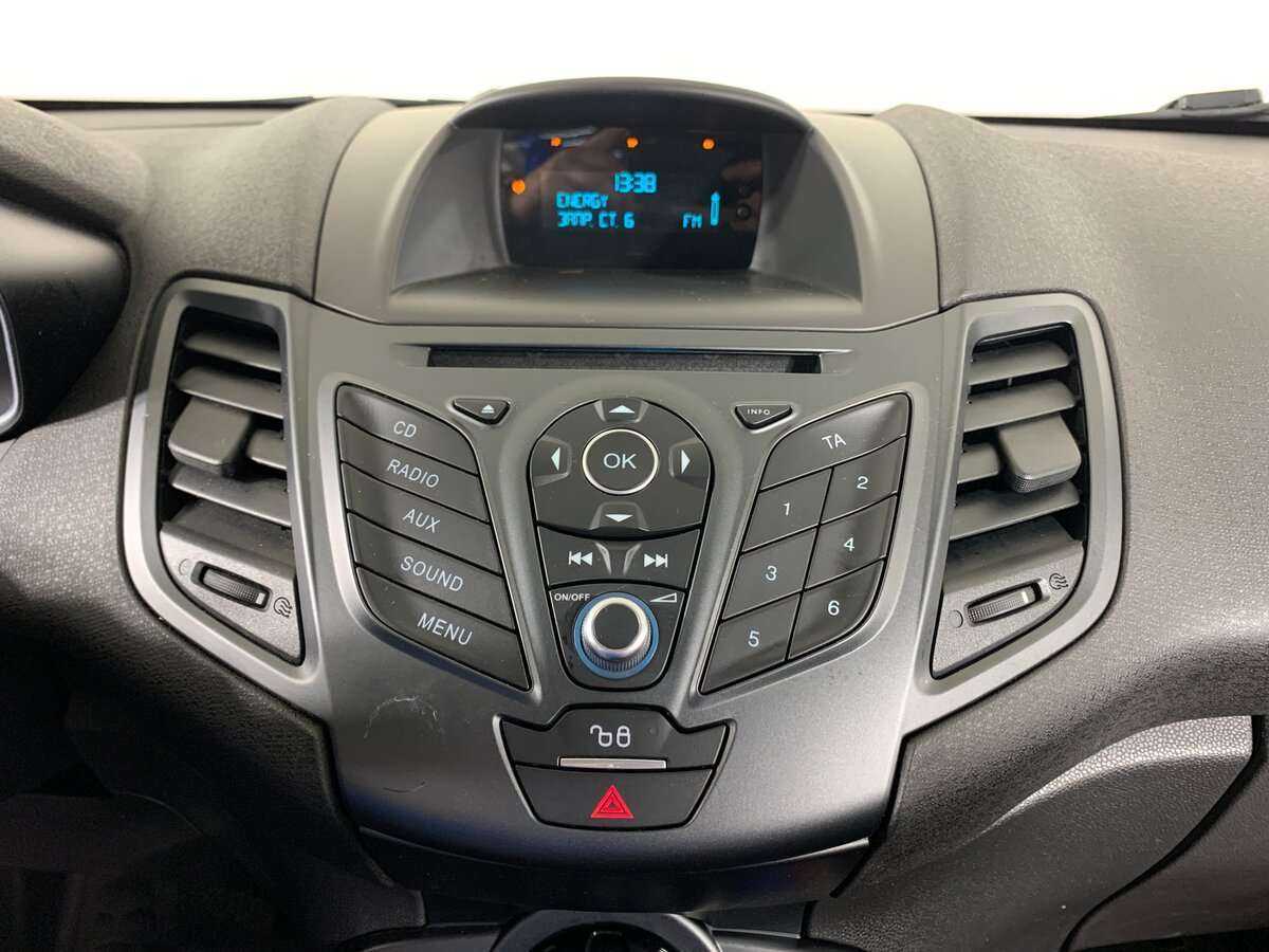 Форд Фиеста б/у, 2016, Роботизированная. Фото: #15