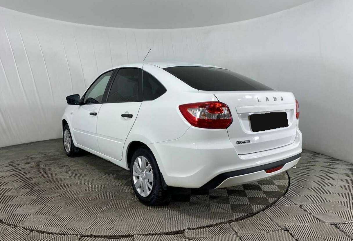 Лада (ВАЗ) Гранта б/у, 2019, Механическая. Фото: #6