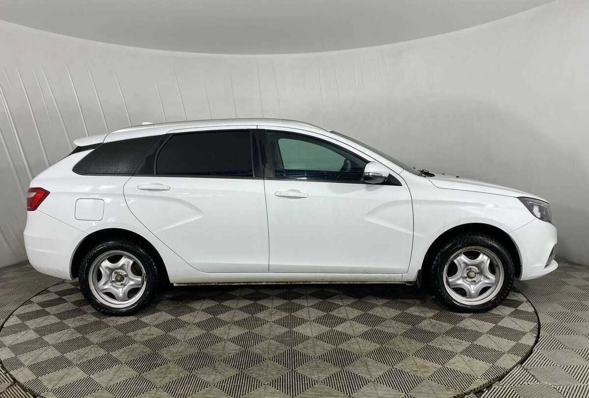 Лада (ВАЗ) Веста б/у, 2019, Механическая. Фото: #3