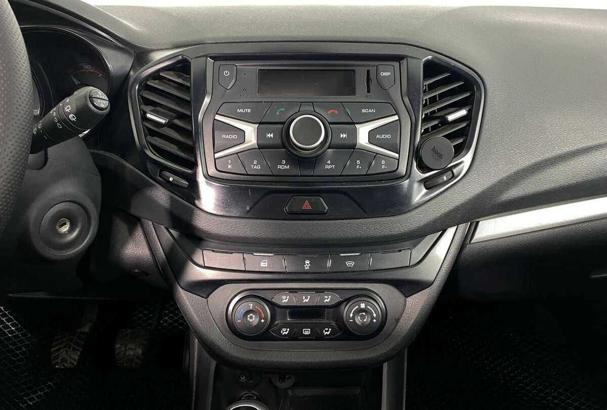 Лада (ВАЗ) Веста б/у, 2019, Механическая. Фото: #11