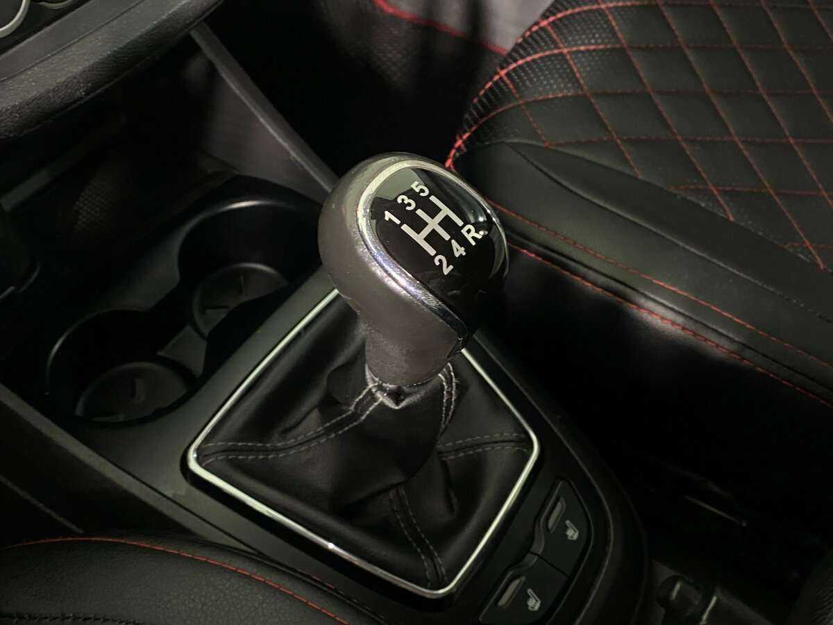 Лада (ВАЗ) Веста б/у, 2017, Механическая. Фото: #14