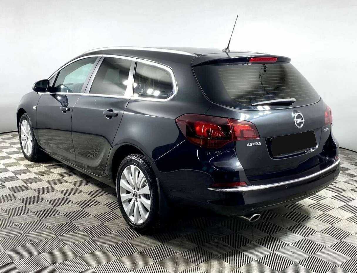 Опель Астра б/у, 2013, Автоматическая. Фото: #6