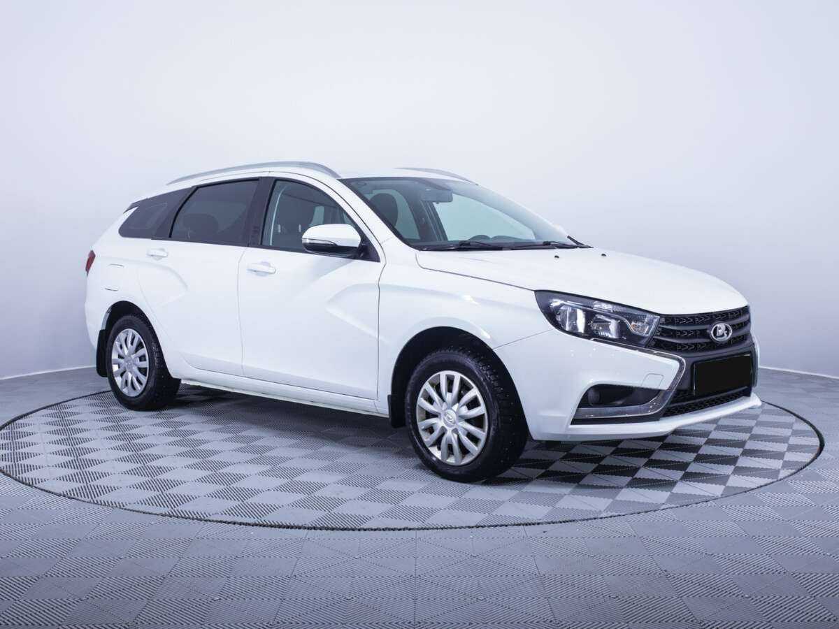 Лада (ВАЗ) Веста б/у, 2018, Механическая. Фото: #2