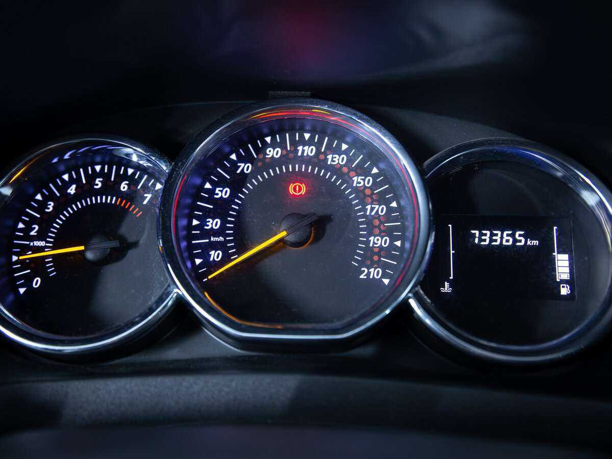 Рено Логан б/у, 2019, Механическая. Фото: #14