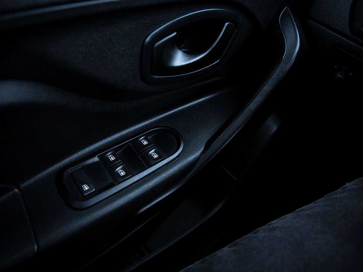 Лада (ВАЗ) ИКСРЭЙ б/у, 2017, Механическая. Фото: #12