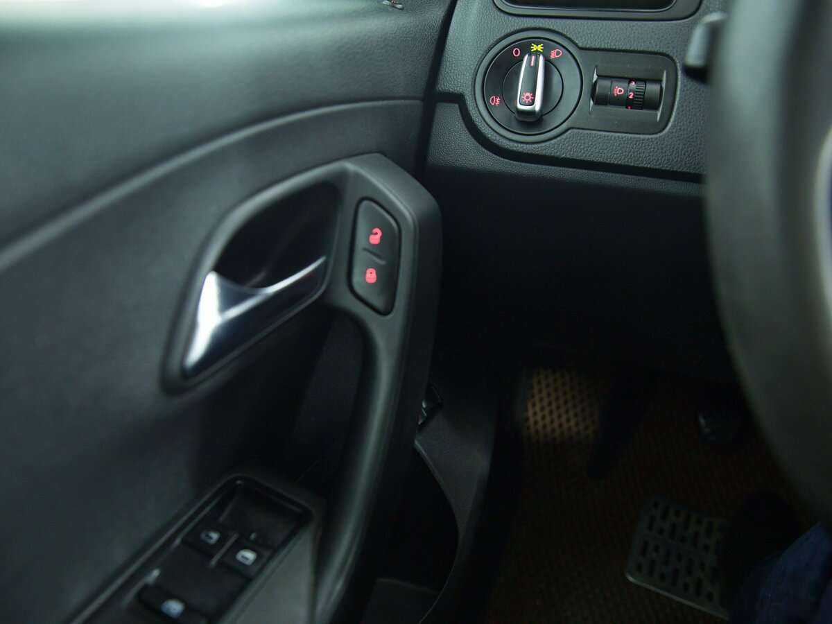 Фольксваген Поло б/у, 2019, Механическая. Фото: #14