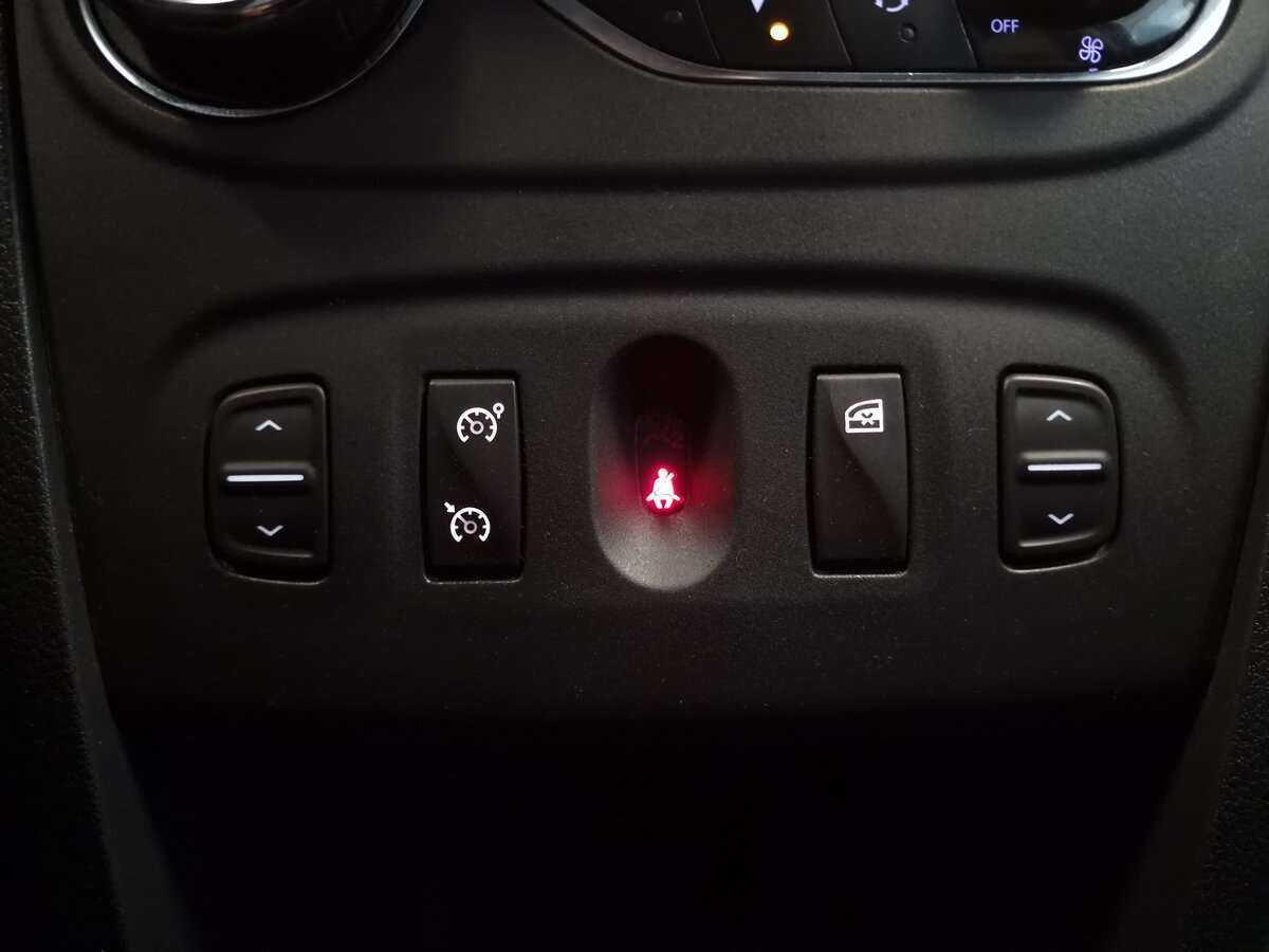 Рено Сандеро б/у, 2019, Механическая. Фото: #13