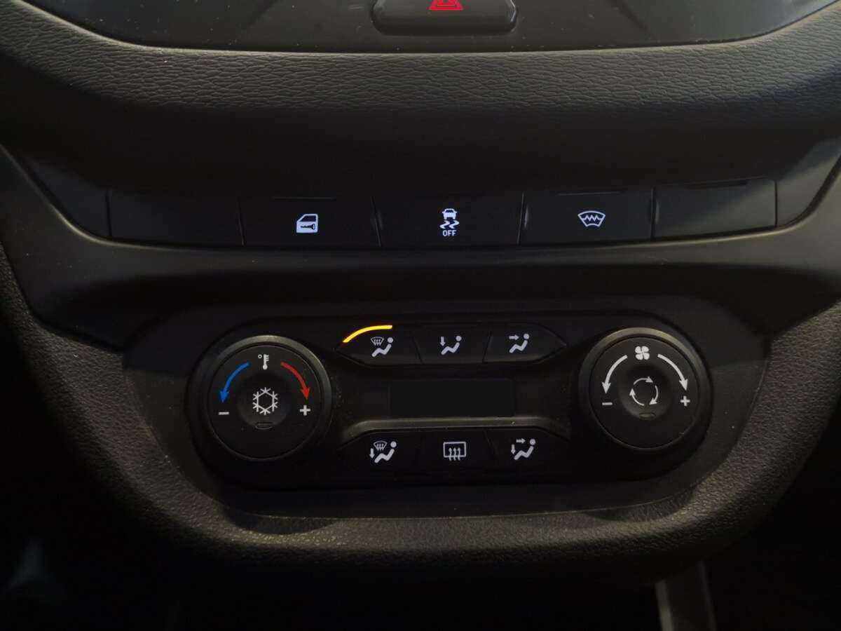 Лада (ВАЗ) Веста б/у, 2020, Механическая. Фото: #7