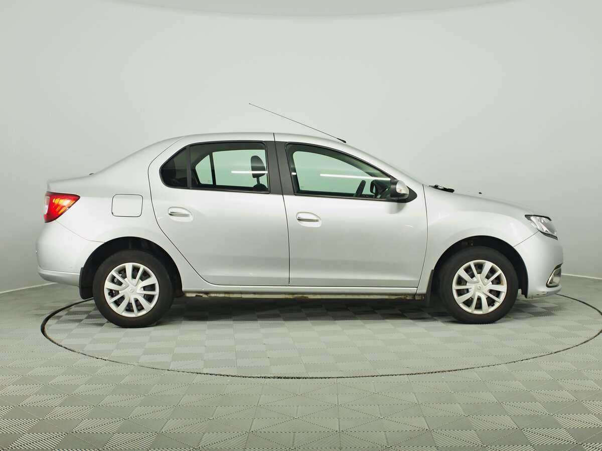 Рено Логан б/у, 2015, Автоматическая. Фото: #7