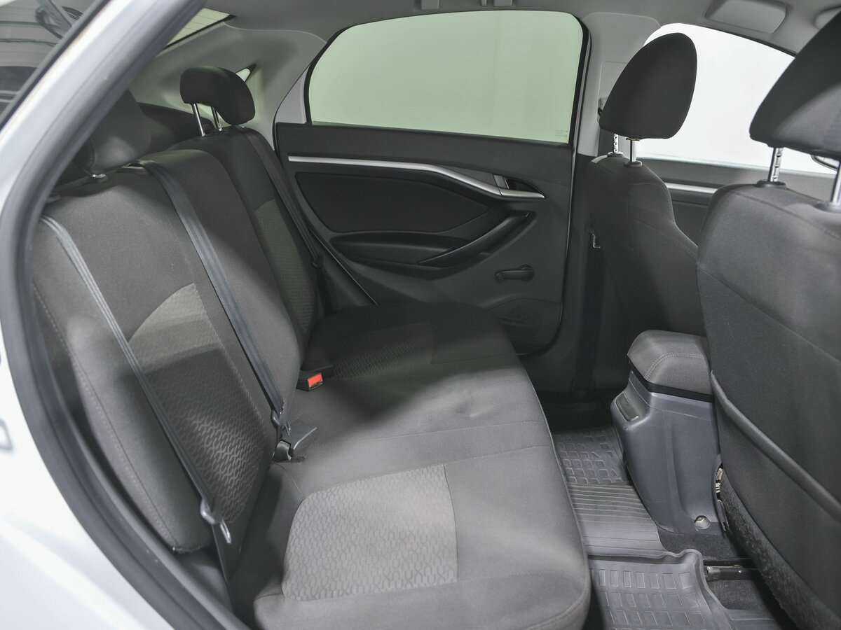 Лада (ВАЗ) Веста б/у, 2019, Механическая. Фото: #12