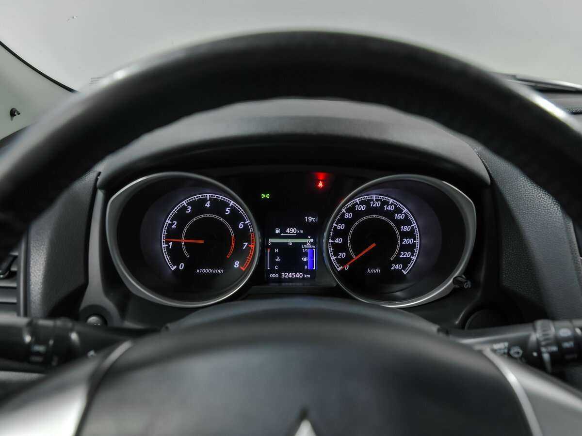 Митсубиши АС-Икс б/у, 2012, Механическая. Фото: #6