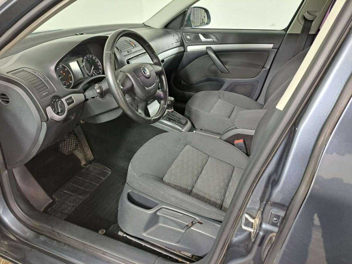 Шкода Октавия б/у, 2012, Роботизированная. Фото: #11