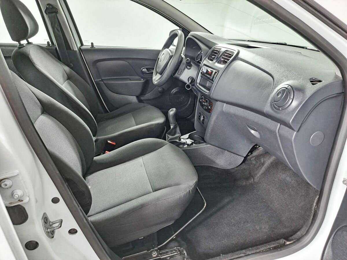 Рено Логан б/у, 2016, Механическая. Фото: #10