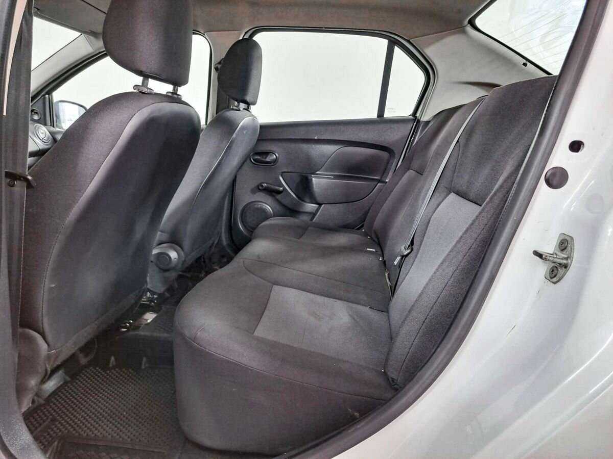 Рено Логан б/у, 2016, Механическая. Фото: #11