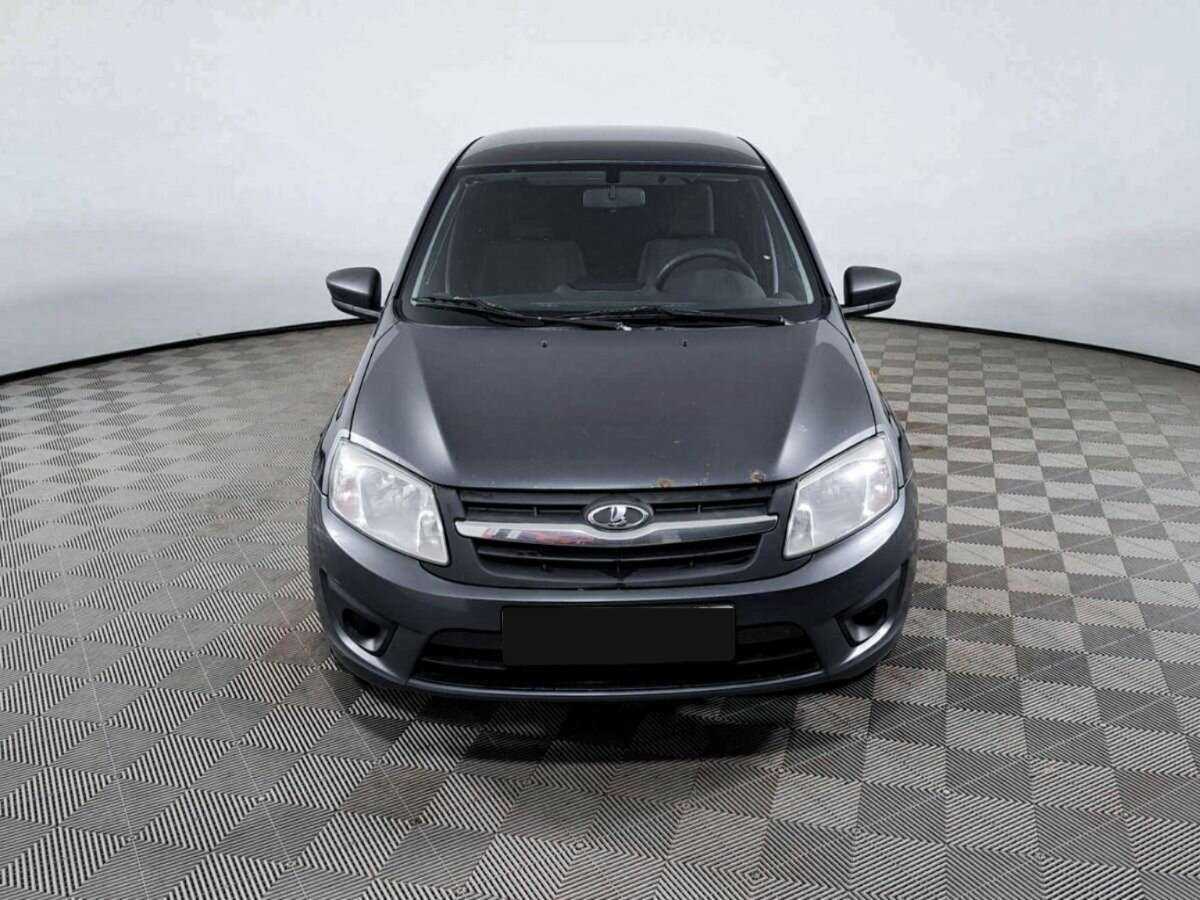 Лада (ВАЗ) Гранта б/у, 2017, Механическая. Фото: #1