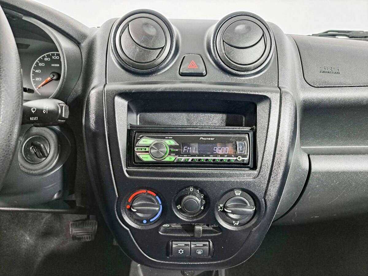 Лада (ВАЗ) Гранта б/у, 2013, Автоматическая. Фото: #12