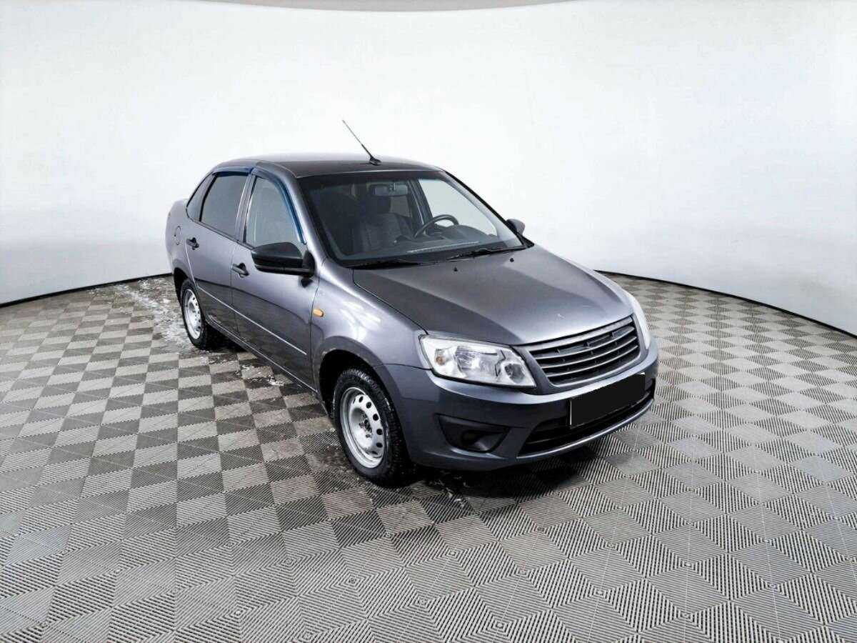 Лада (ВАЗ) Гранта б/у, 2017, Механическая. Фото: #2