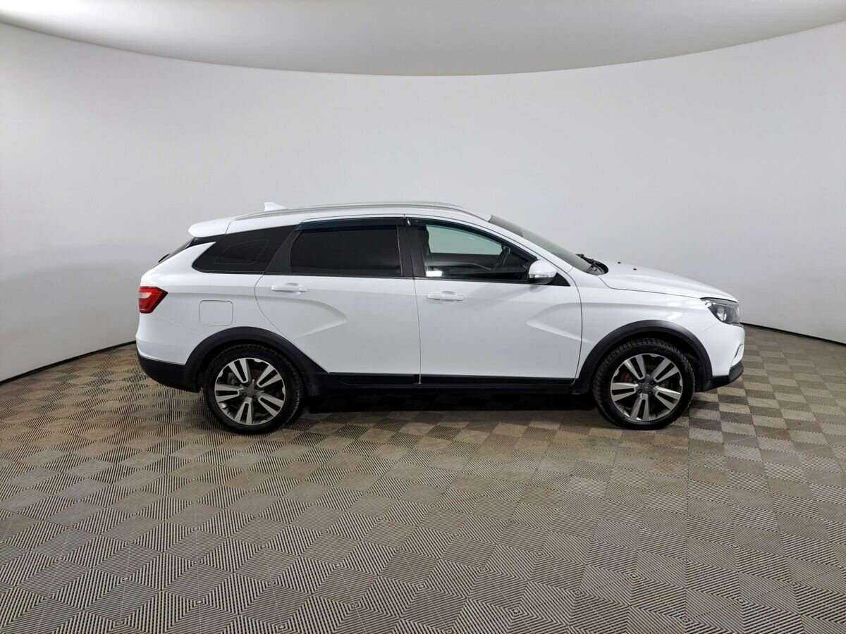 Лада (ВАЗ) Веста б/у, 2018, Механическая. Фото: #3