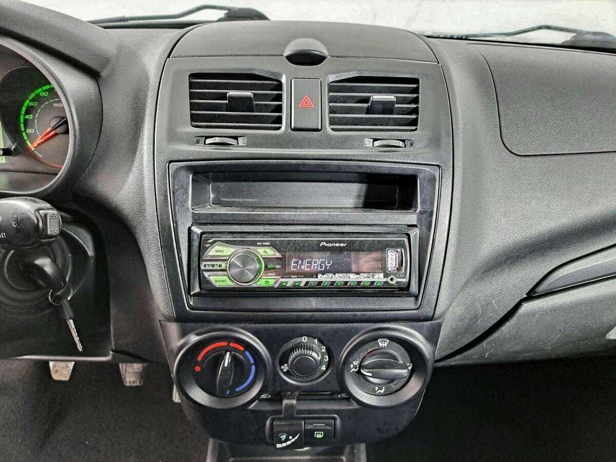 Лада (ВАЗ) Калина б/у, 2015, Механическая. Фото: #11