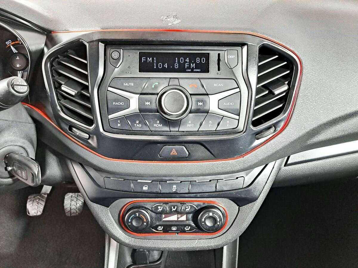 Лада (ВАЗ) Веста б/у, 2018, Механическая. Фото: #12