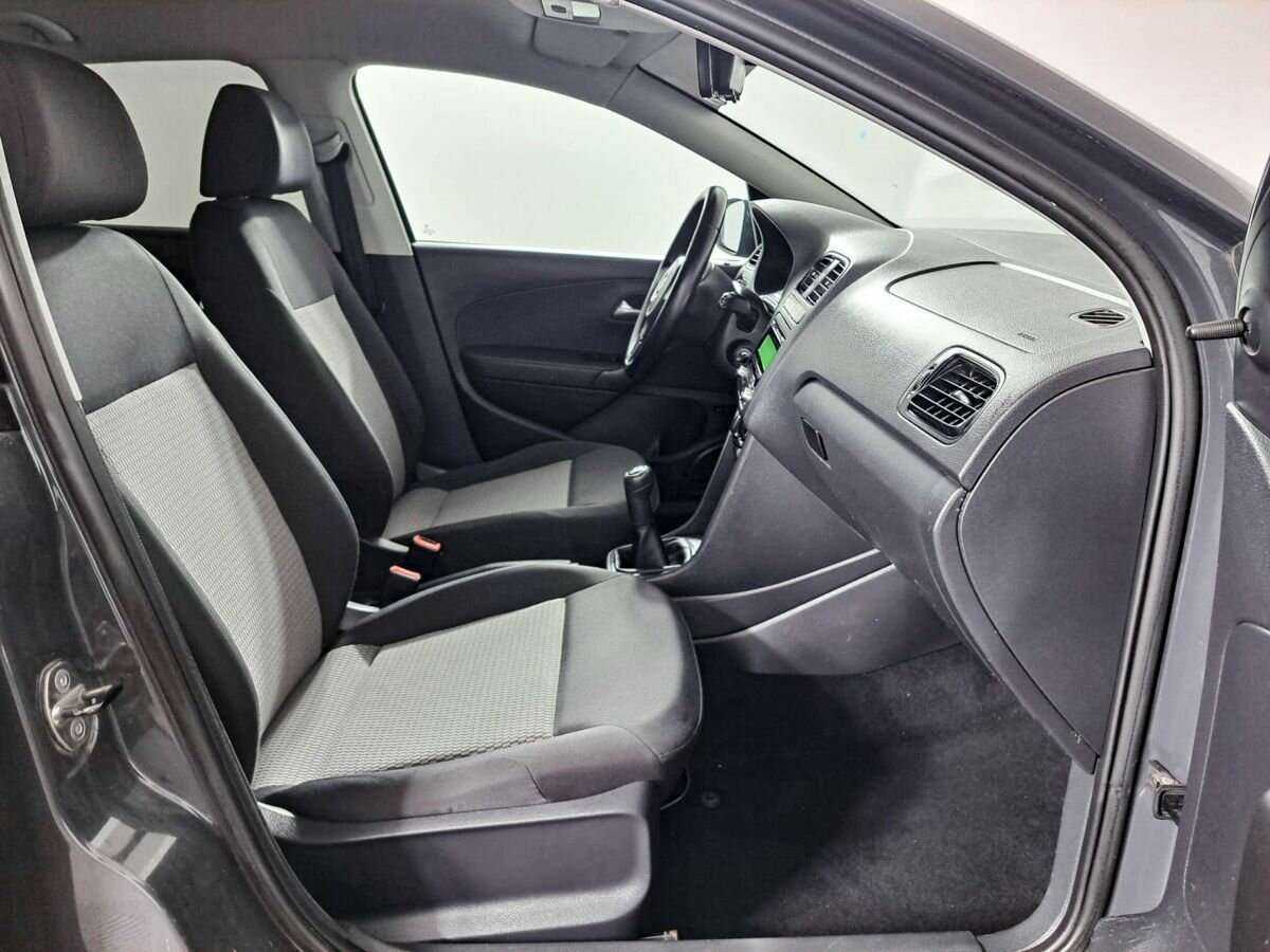 Фольксваген Поло б/у, 2012, Механическая. Фото: #10