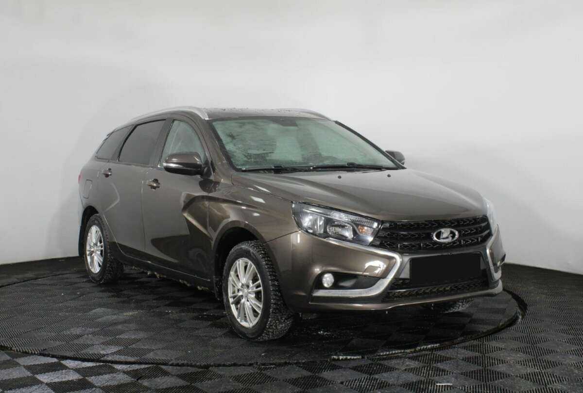 Лада (ВАЗ) Веста б/у, 2020, Механическая. Фото: #2