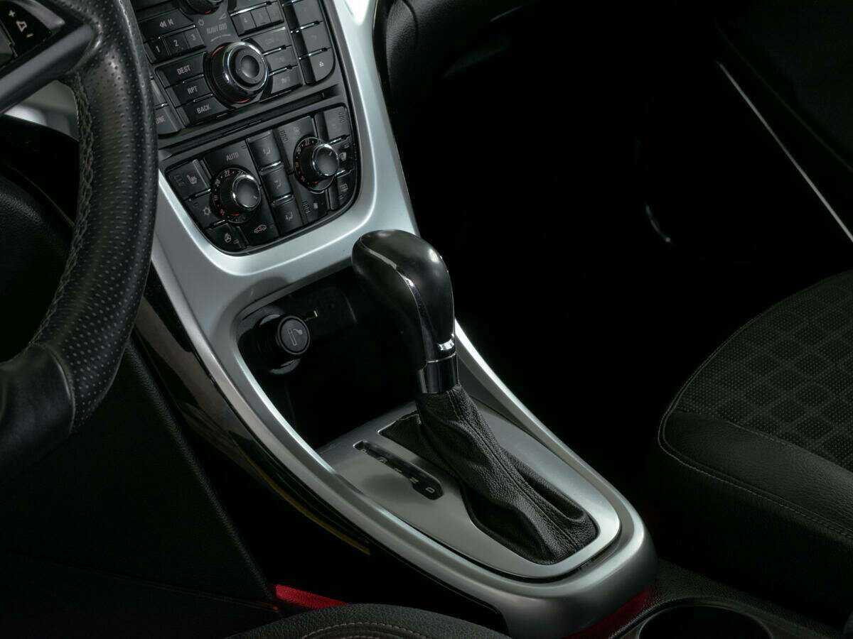 Опель Астра б/у, 2013, Автоматическая. Фото: #14