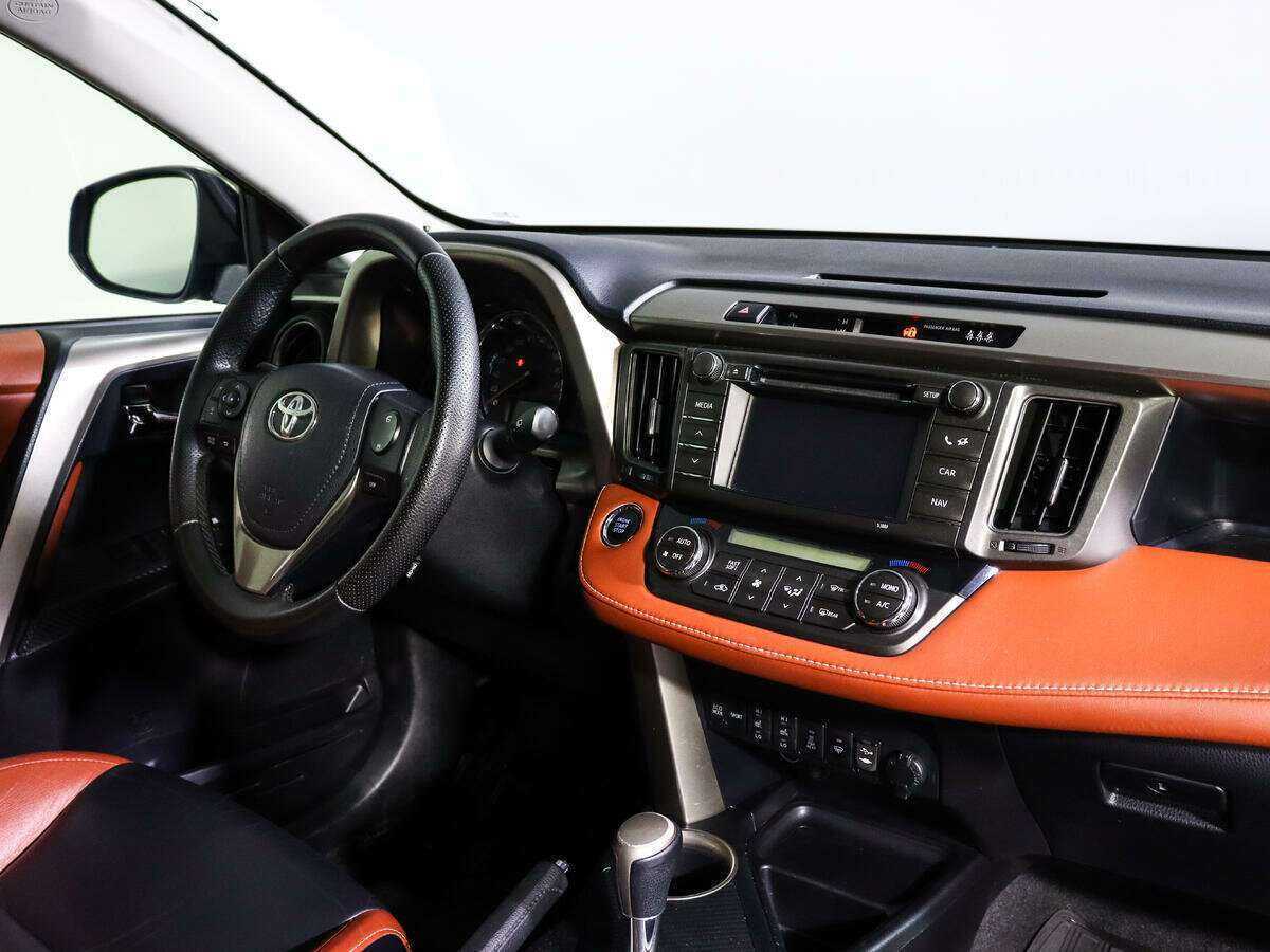 Тойота Рав4 б/у, 2013, Автоматическая. Фото: #6