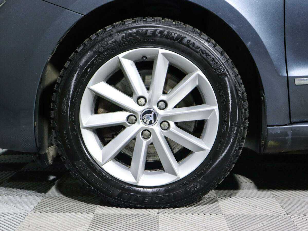 Шкода Суперб б/у, 2013, Роботизированная. Фото: #14